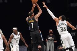 开云体育中国-包含雄鹿B队绝杀日本男篮，杜兰特高光表现的词条