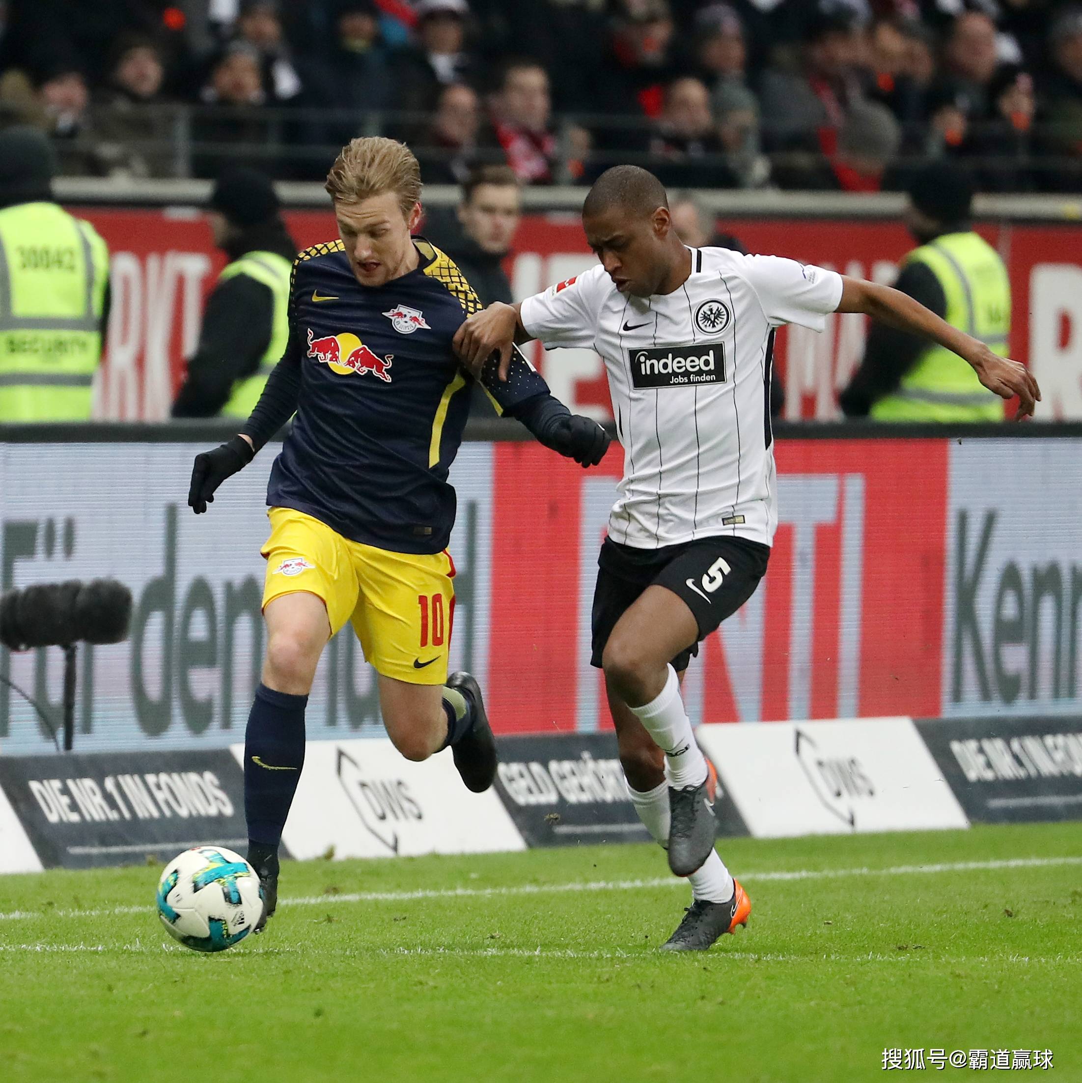 莱比锡红牛客场惊险战平法兰克福，保持不败的简单介绍