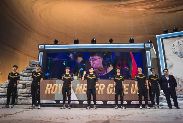 JDG横扫GEN，BDD成为全场焦点小组赛3:0（东京）