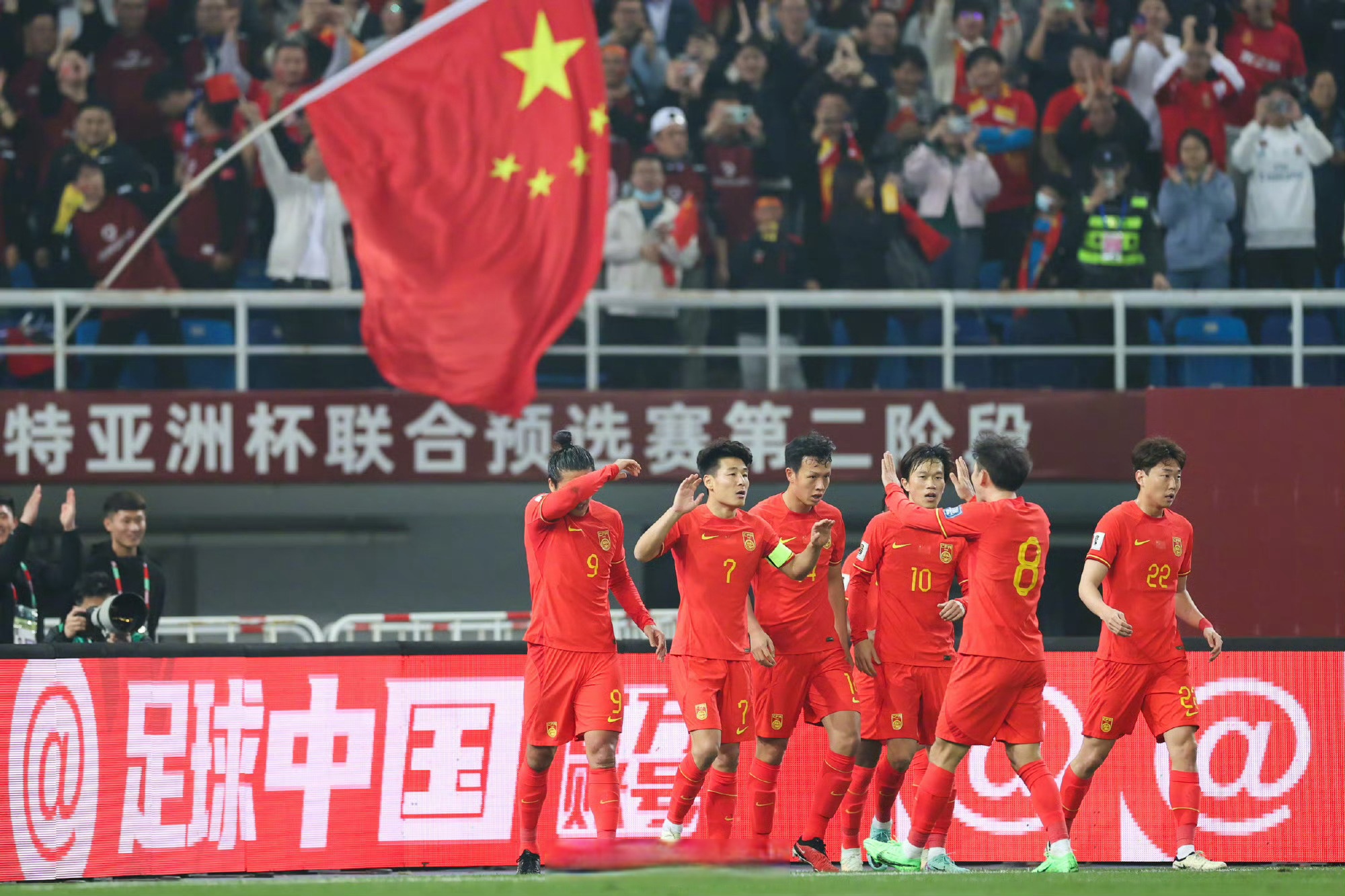 强者之战，胜者继往开来战胜对手