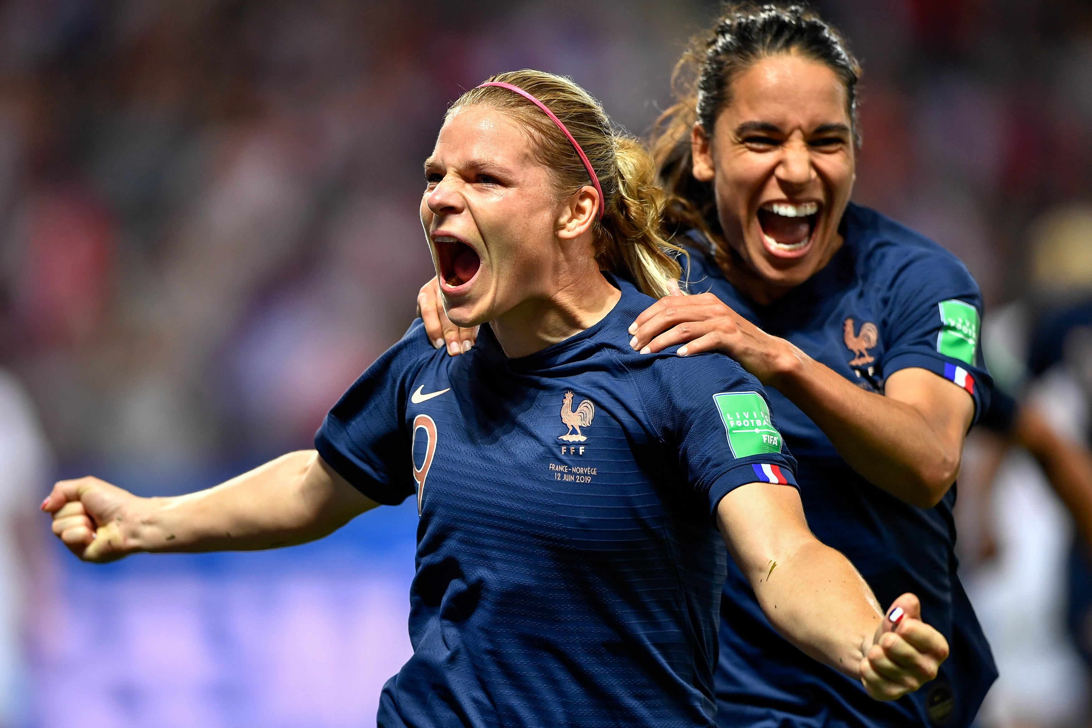 加拿大队在联合女足联赛中取得胜利