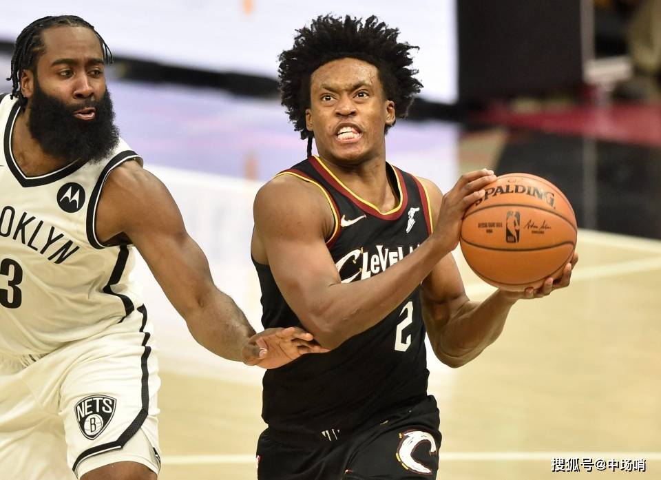 骑士后卫塞克斯顿在比赛中获得三双数据