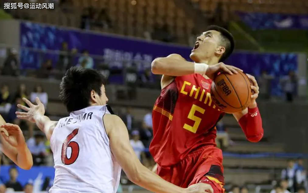 日本篮球职业赛事上演巅峰对决,球员表现抢眼 日本篮球职业赛事上演巅峰对决,球员表现抢眼