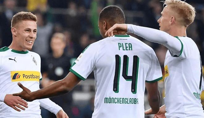 斯图加特拿下三分，继续保持领先的简单介绍