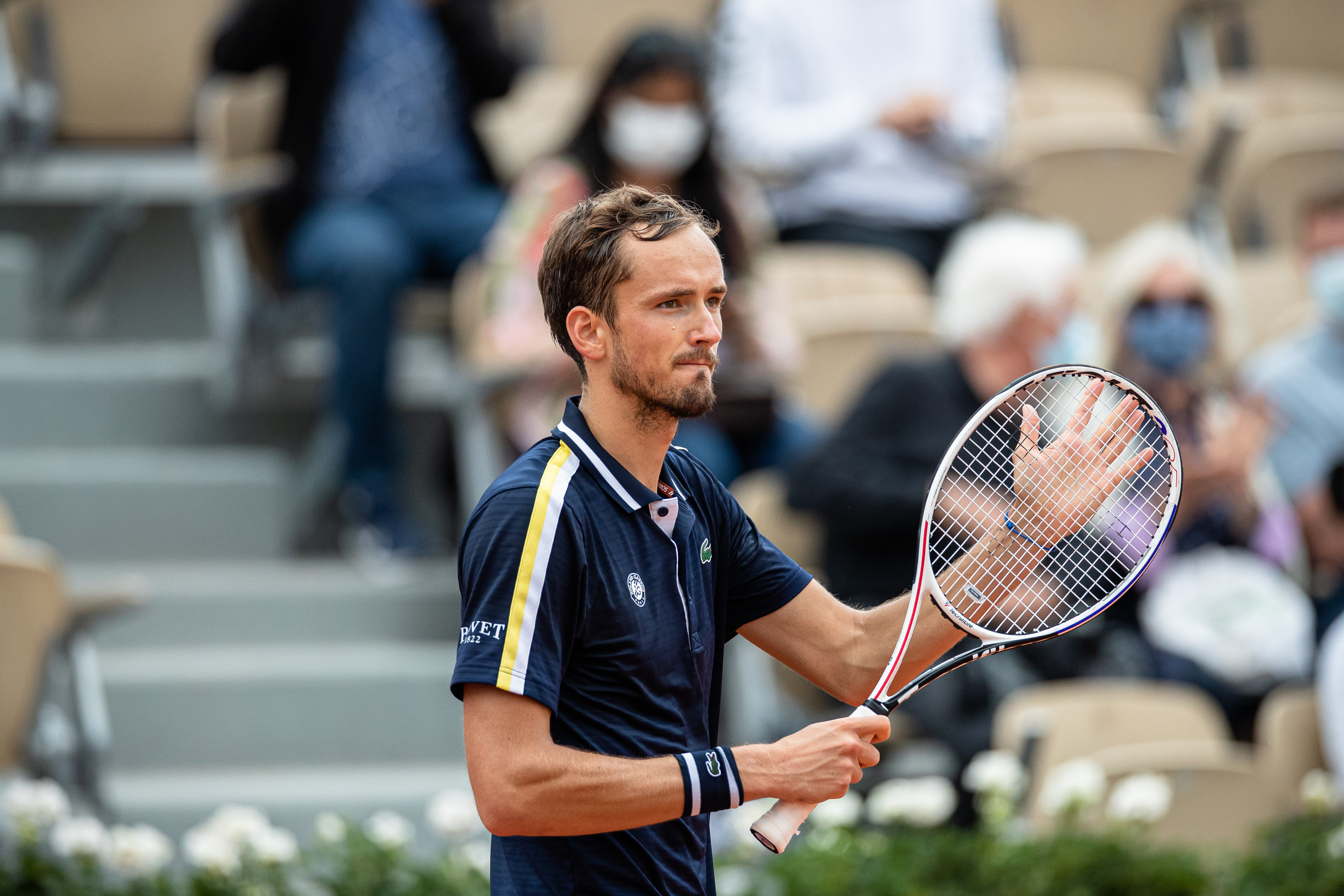 西班牙网球队横扫法国网球队，梅德韦杰夫惊艳世界的简单介绍