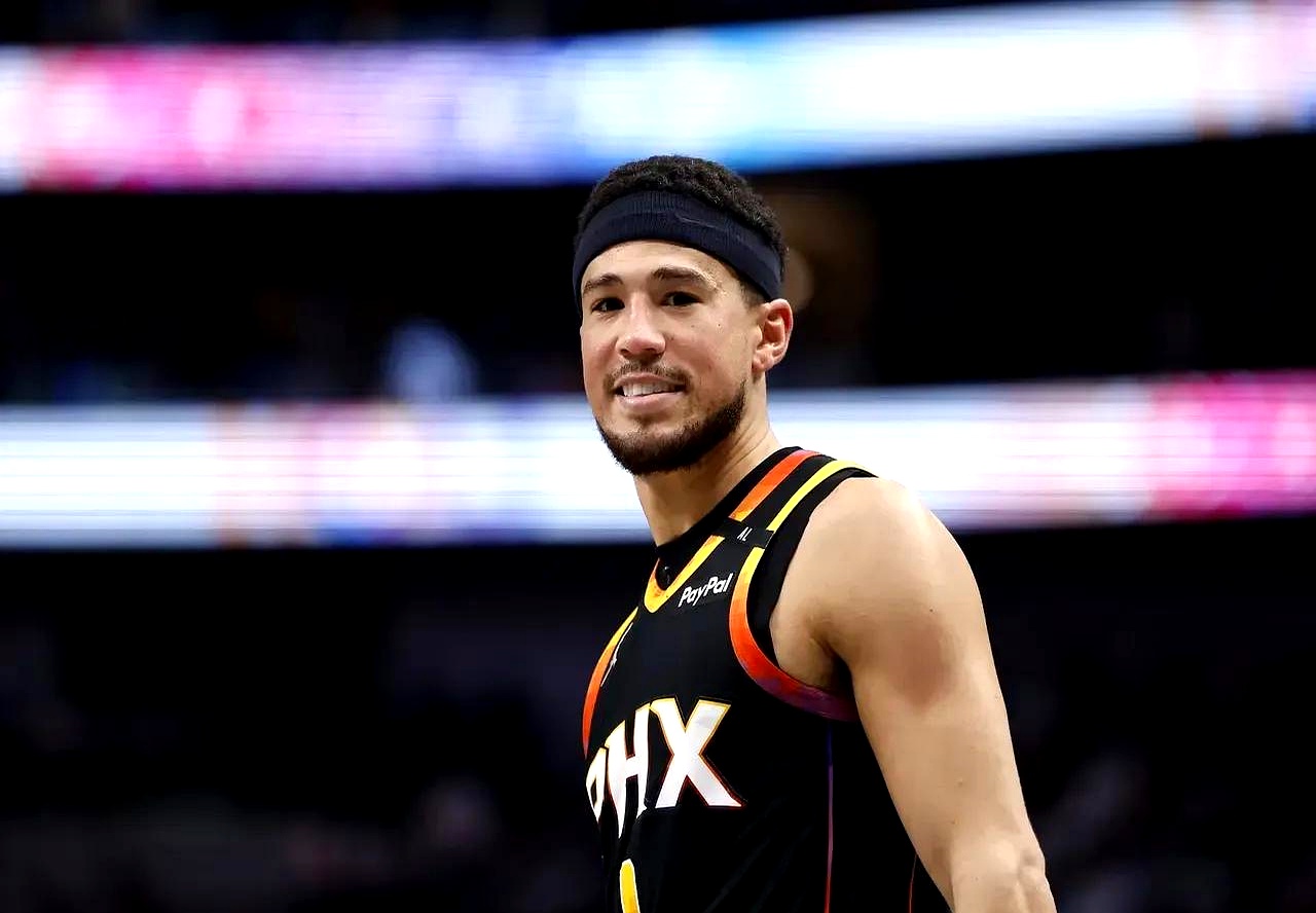 包含步行者力克美国男篮，布拉德利完成帽子戏法的词条