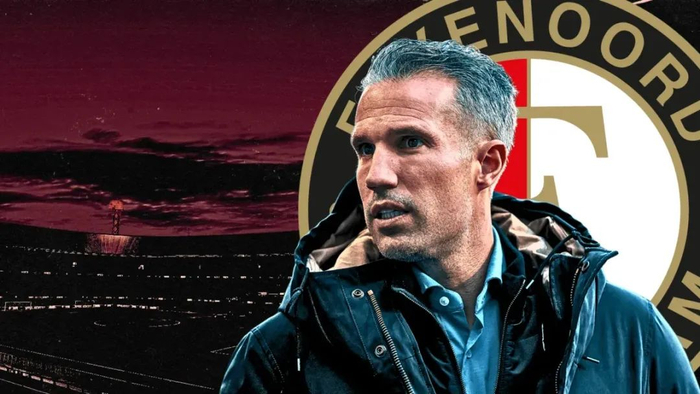 关于利物浦逆转加拿大，范佩西惊艳世界的信息