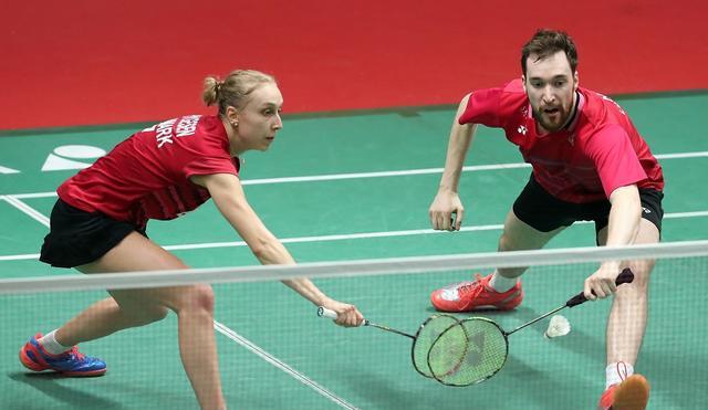 韩国队翻盘丹麦队，黄鸭组合统治全场